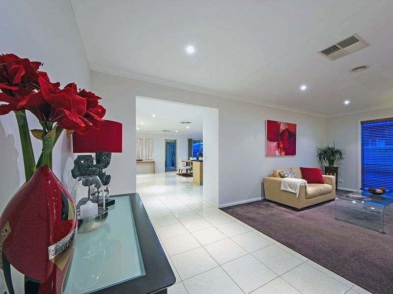 30 Ribbon Gum Drive, Tarneit VIC 3029
