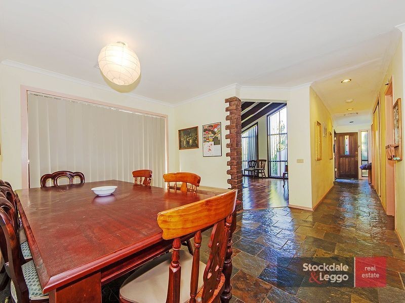 9 Bromage Close, Hoppers Crossing VIC 3029