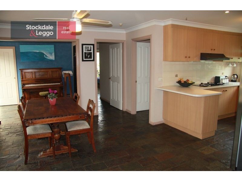 28 Mokhtar Drive, Hoppers Crossing VIC 3029