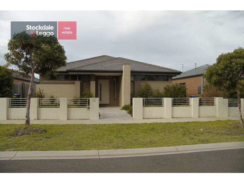 15 Delaney Boulevard, Williams Landing VIC 3027
