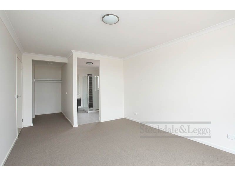 9 Manuka Grove, Wyndham Vale VIC 3024