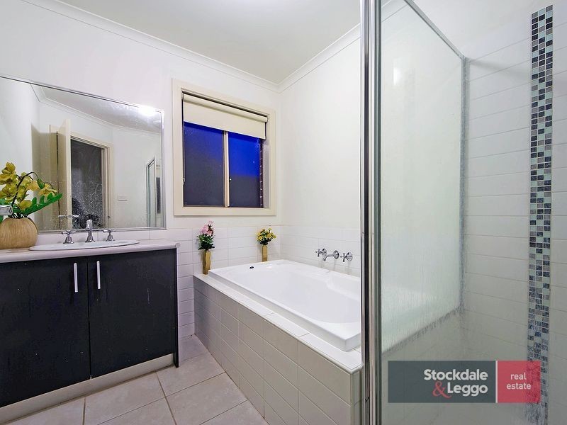 14 Barmera Way, Truganina VIC 3029