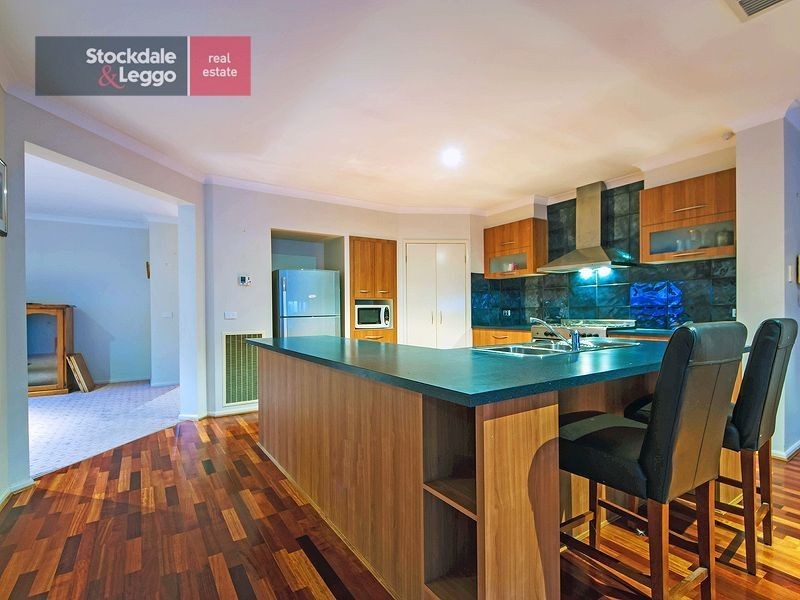 17 Ellesmere Way, Truganina VIC 3029