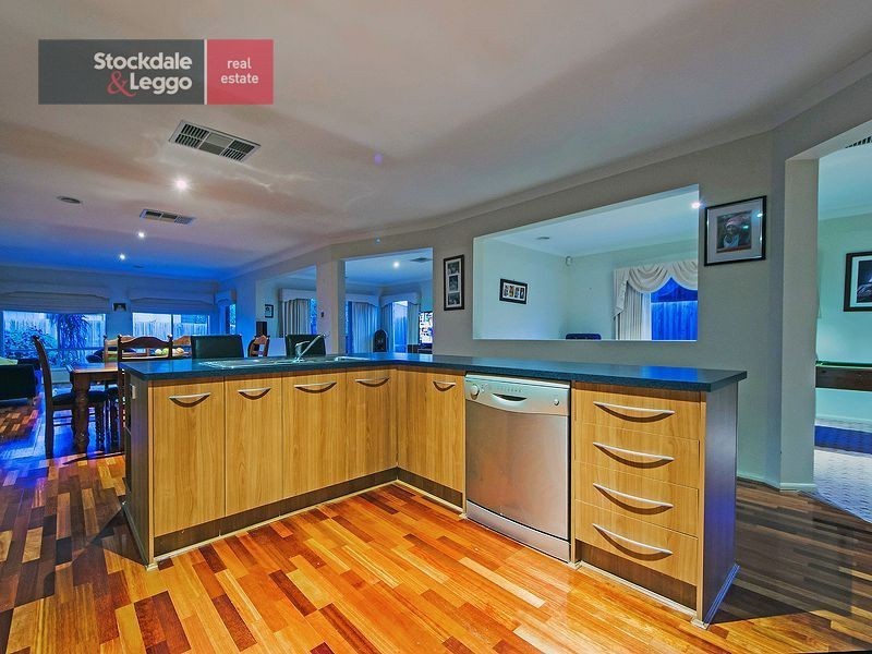 17 Ellesmere Way, Truganina VIC 3029