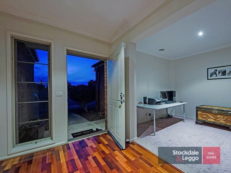 17 Ellesmere Way, Truganina VIC 3029