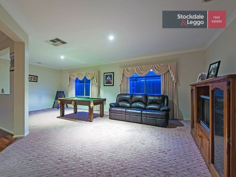 17 Ellesmere Way, Truganina VIC 3029