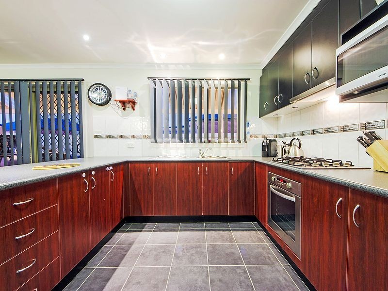 11 Arthur Close, Truganina VIC 3029