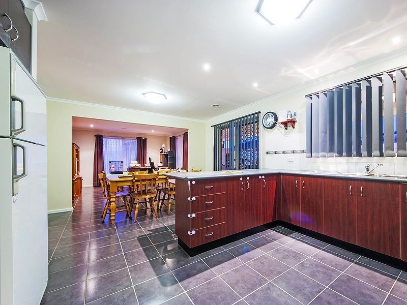 11 Arthur Close, Truganina VIC 3029