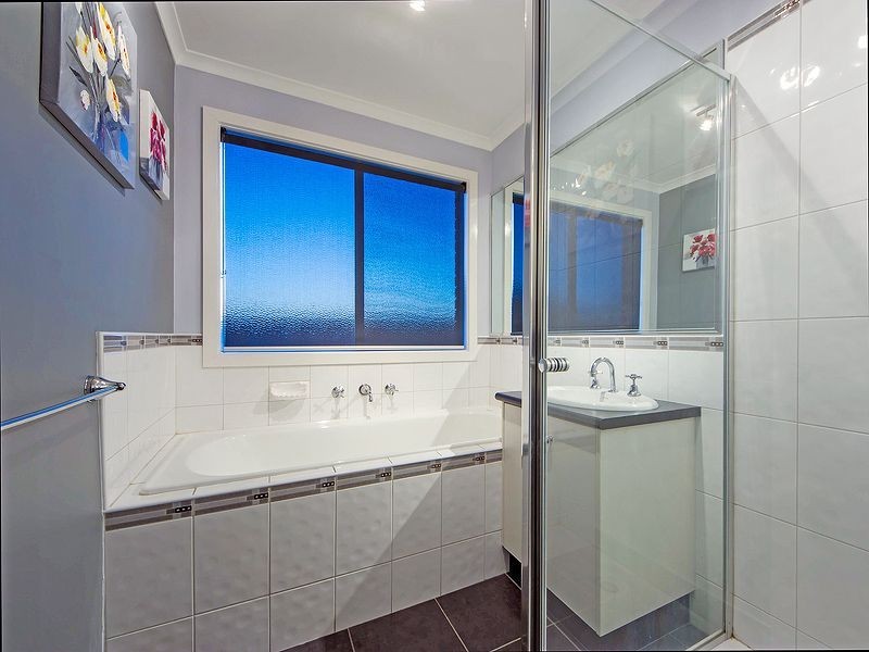 11 Arthur Close, Truganina VIC 3029