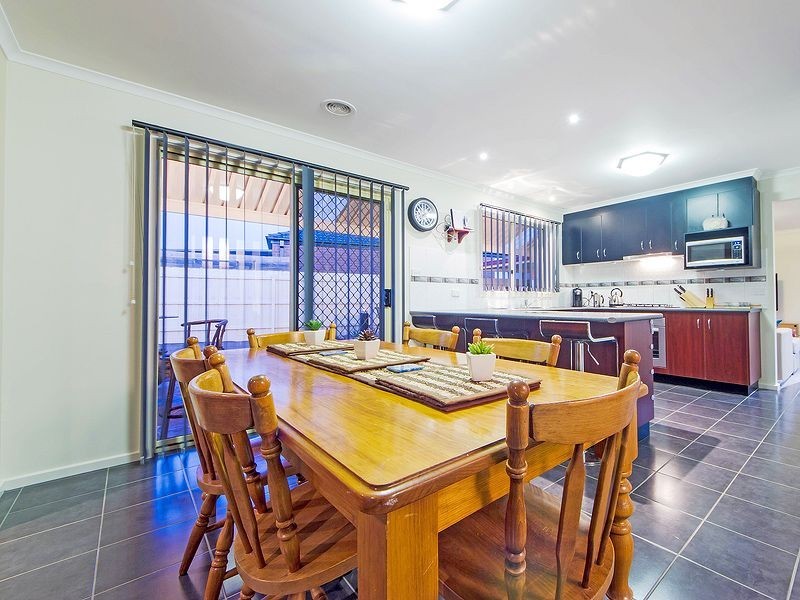11 Arthur Close, Truganina VIC 3029
