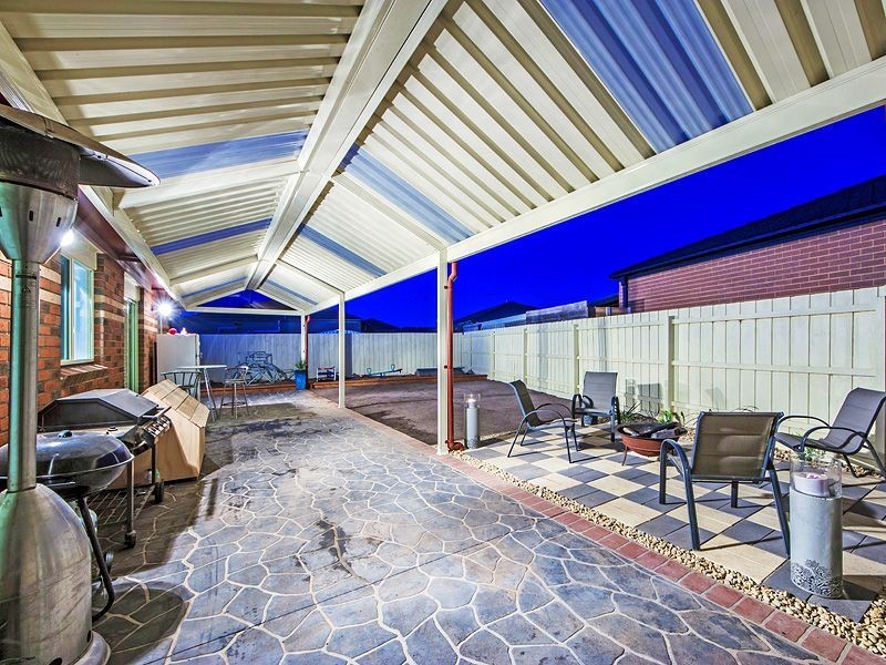 11 Arthur Close, Truganina VIC 3029