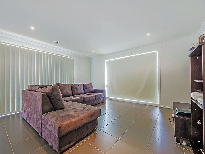 2 Kingbird Avenue, Tarneit VIC 3029