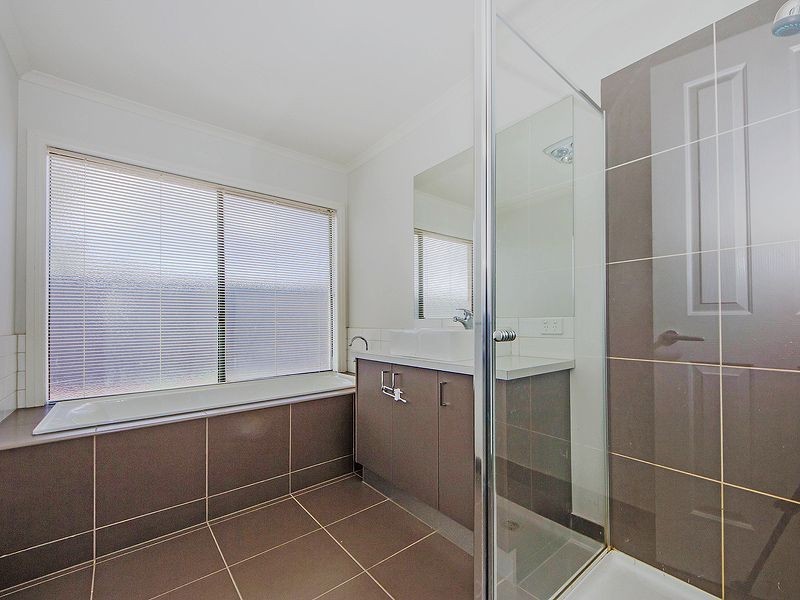 2 Kingbird Avenue, Tarneit VIC 3029