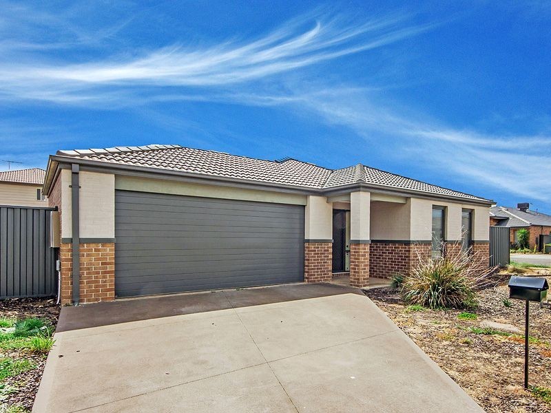 2 Kingbird Avenue, Tarneit VIC 3029