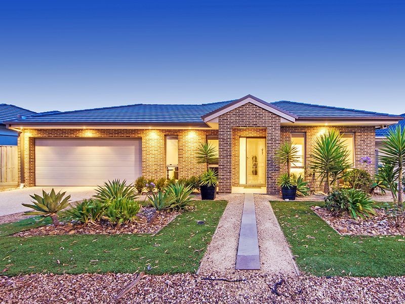 20 Boathouse Place, Sanctuary Lakes VIC 3030