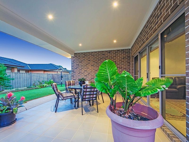 20 Boathouse Place, Sanctuary Lakes VIC 3030