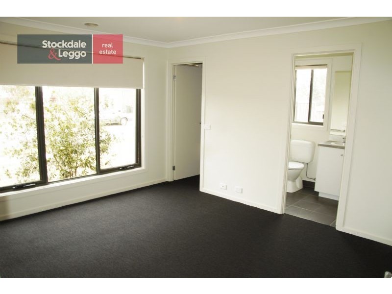 24 Crissa Street, Tarneit VIC 3029