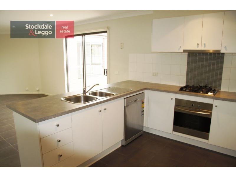 24 Crissa Street, Tarneit VIC 3029