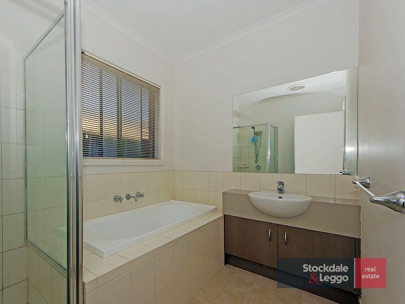30 Kingbird Avenue, Tarneit VIC 3029