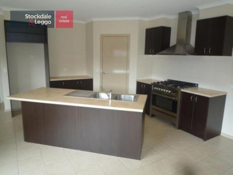 22 Misty Meadows, Truganina VIC 3029