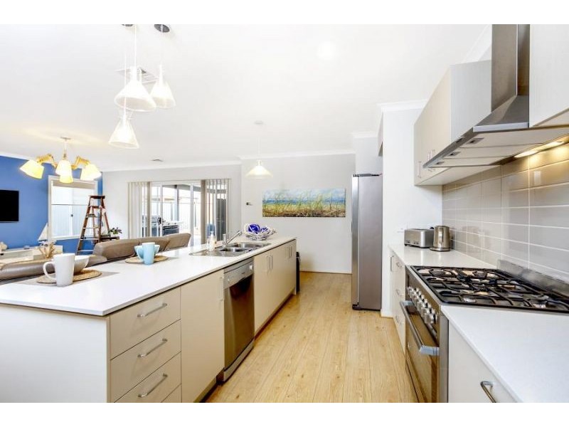 24 Serene Street, Tarneit VIC 3029