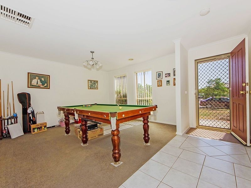 21 Finchley Park Crescent, Tarneit VIC 3029