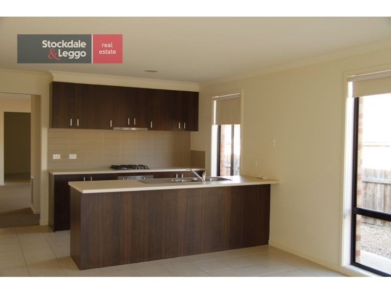 20 Loon Drive, Williams Landing VIC 3027