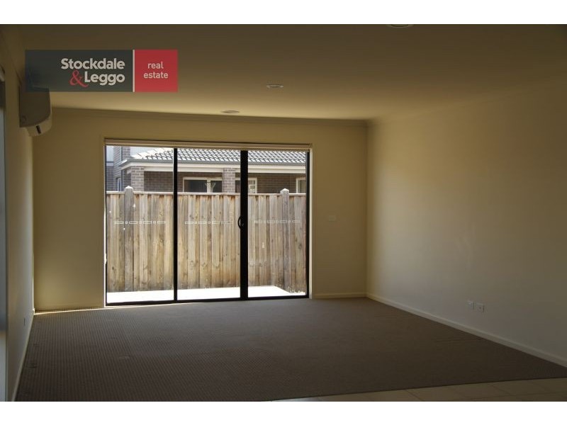 20 Loon Drive, Williams Landing VIC 3027