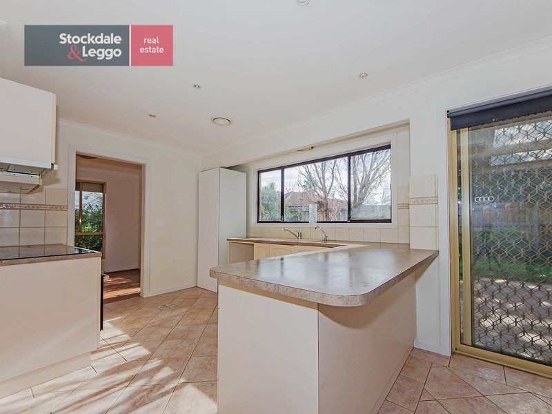 7 Warbler Close, Werribee VIC 3030