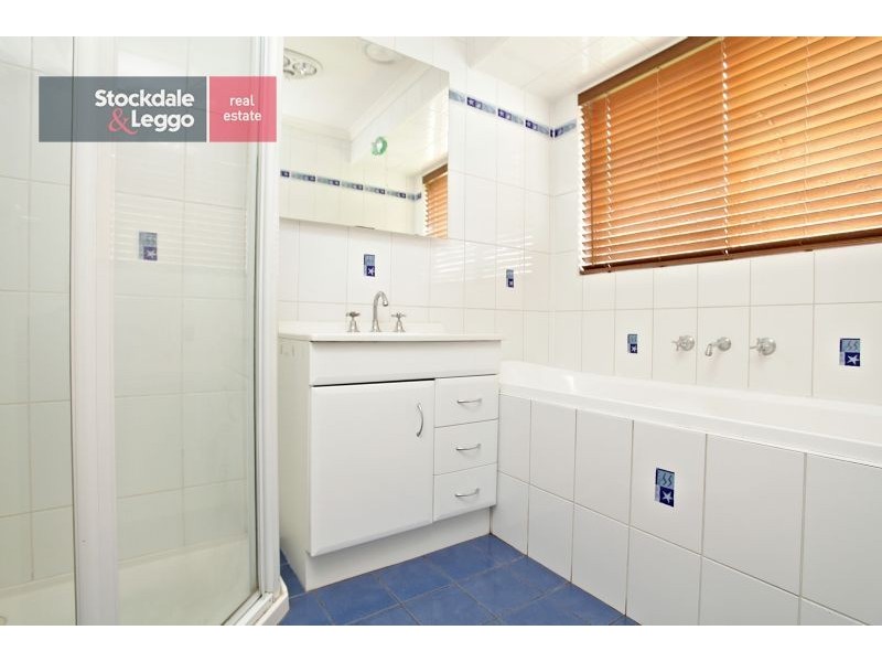 7 Warbler Close, Werribee VIC 3030