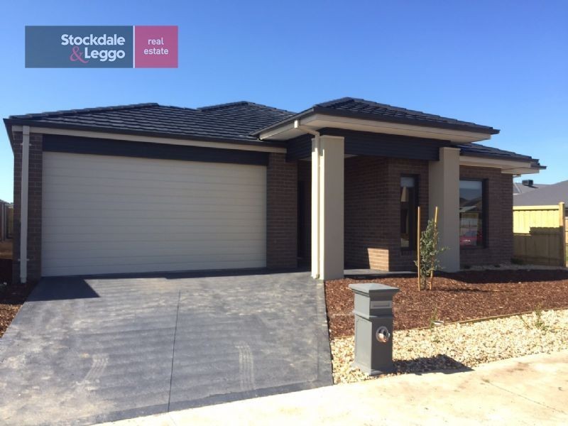 6 McWilliams Crescent, Point Cook VIC 3030