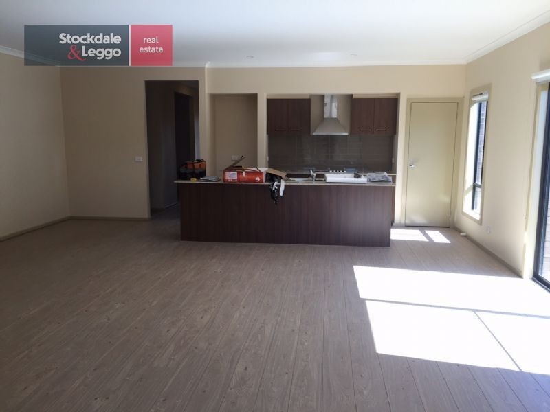 6 McWilliams Crescent, Point Cook VIC 3030