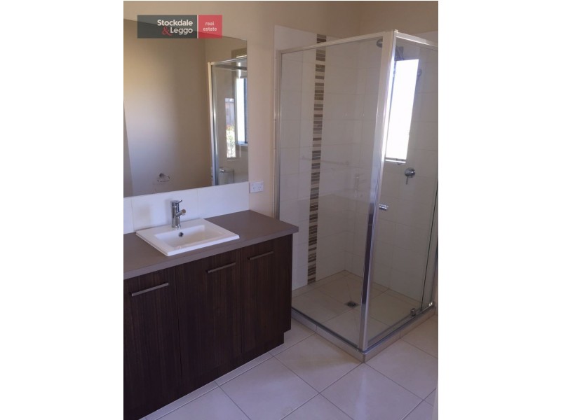 6 McWilliams Crescent, Point Cook VIC 3030