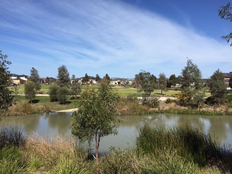 6 McWilliams Crescent, Point Cook VIC 3030