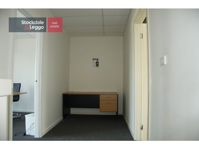 11/5-27 Wallace Avenue, Point Cook VIC 3030