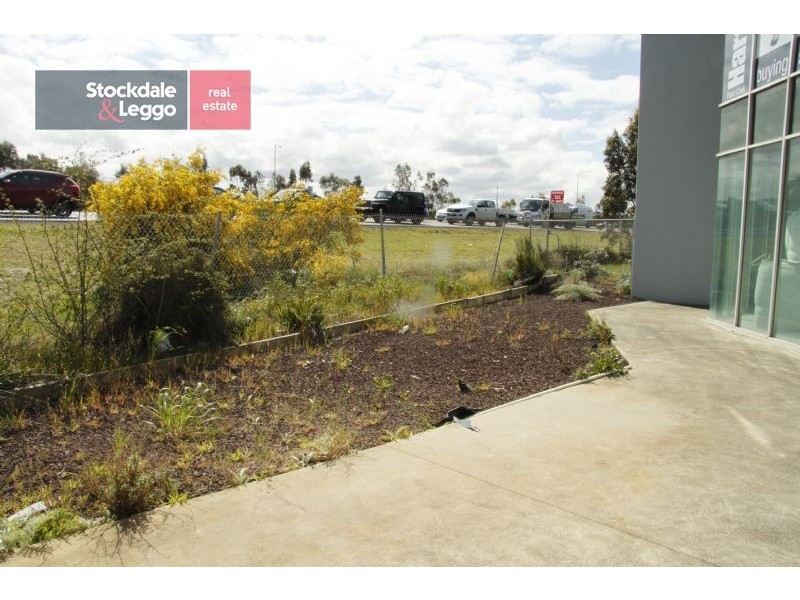 11/5-27 Wallace Avenue, Point Cook VIC 3030