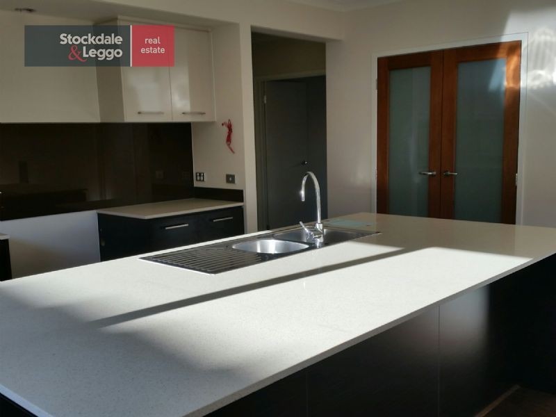 104 Shipwright parade, Werribee VIC 3030