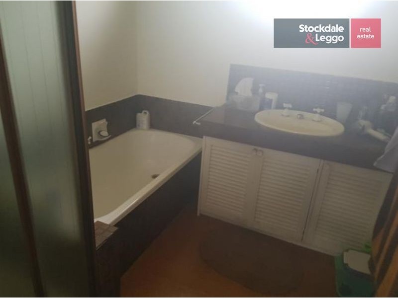 1 Sheahan Crescent, Hoppers Crossing VIC 3029