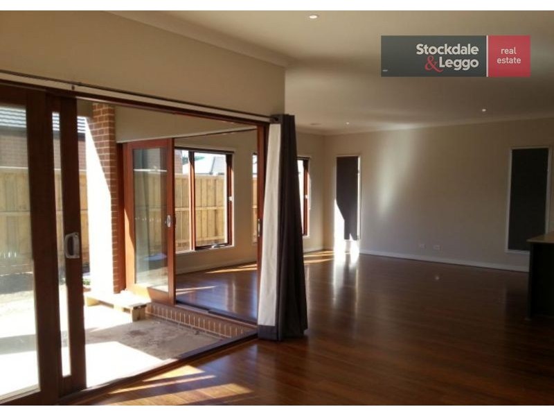 11 Coleridge Circuit, Williams Landing VIC 3027
