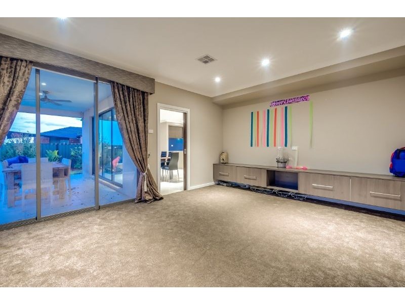 9 Tableland Road, Tarneit VIC 3029