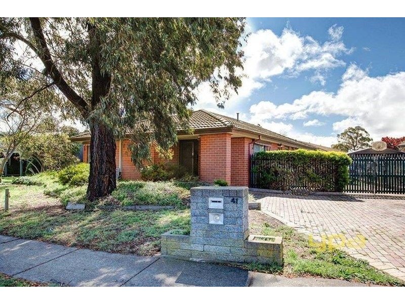 41 LOYOLA AVENUE, Werribee VIC 3030