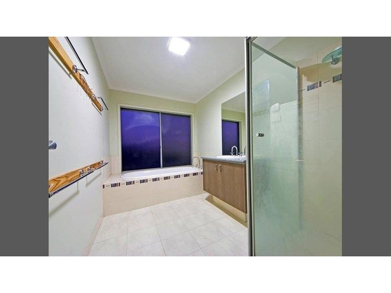 6 Fantail Crescent, Williams Landing VIC 3027