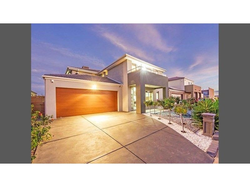 6 Fantail Crescent, Williams Landing VIC 3027