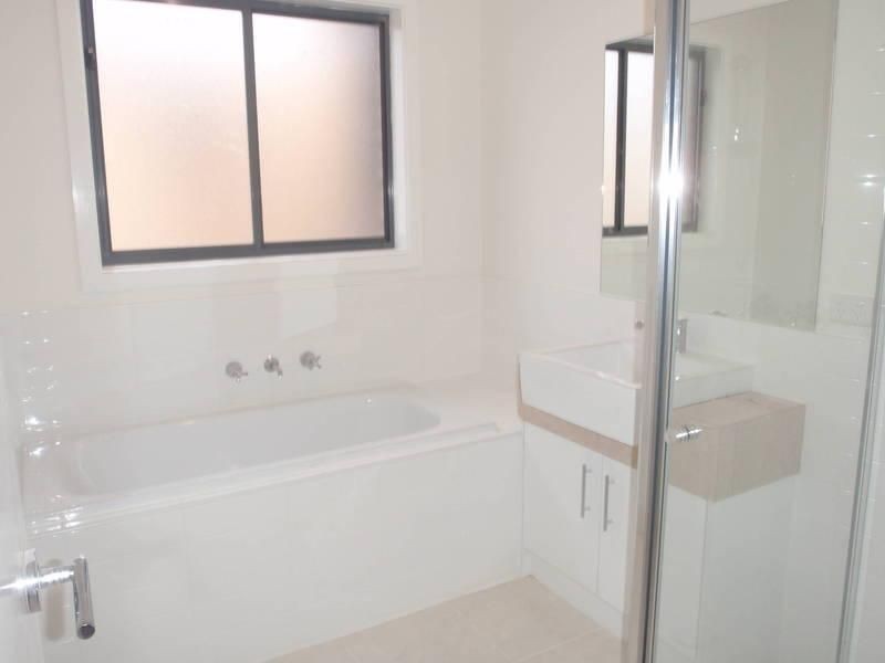 35 Larson Avenue, Tarneit VIC 3029