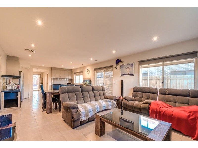 9 Greenleaf Circuit, Tarneit VIC 3029