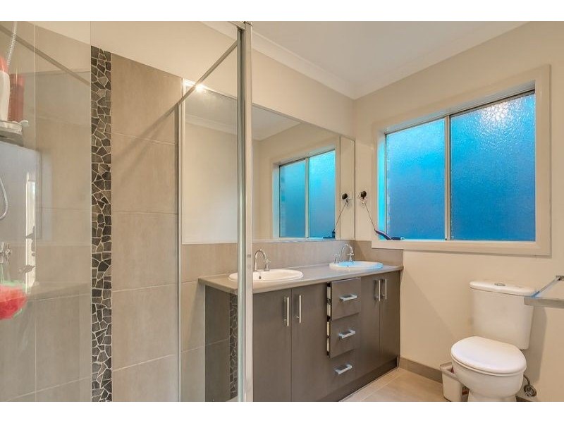 9 Greenleaf Circuit, Tarneit VIC 3029