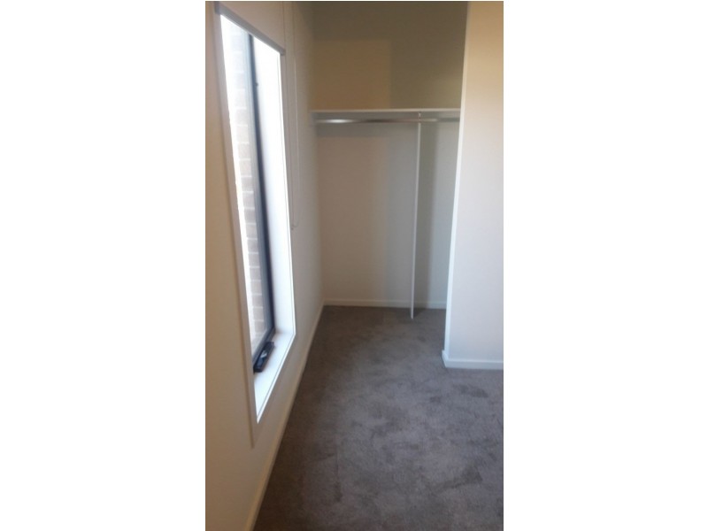 2 Orpheus Street, Point Cook VIC 3030
