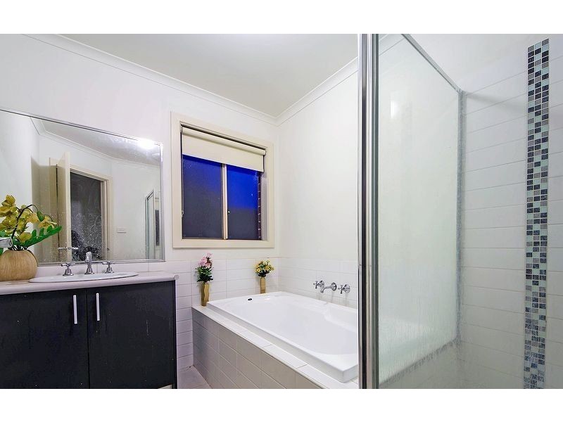 14 Barmera Way, Truganina VIC 3029