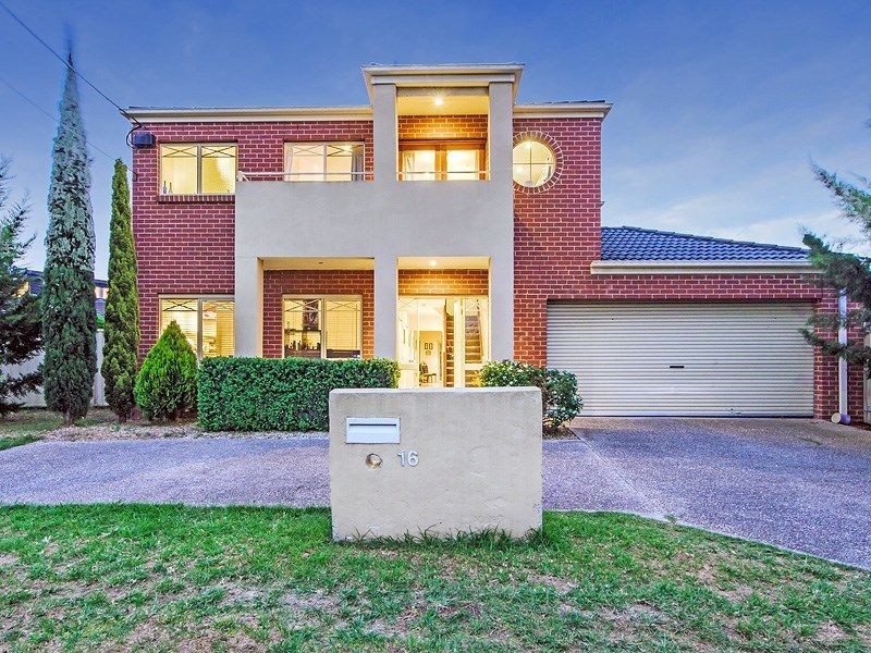 16 Lamb Grove, Hoppers Crossing VIC 3029