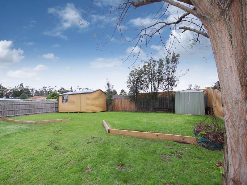 16 BRYDON COURT, Hastings VIC 3915